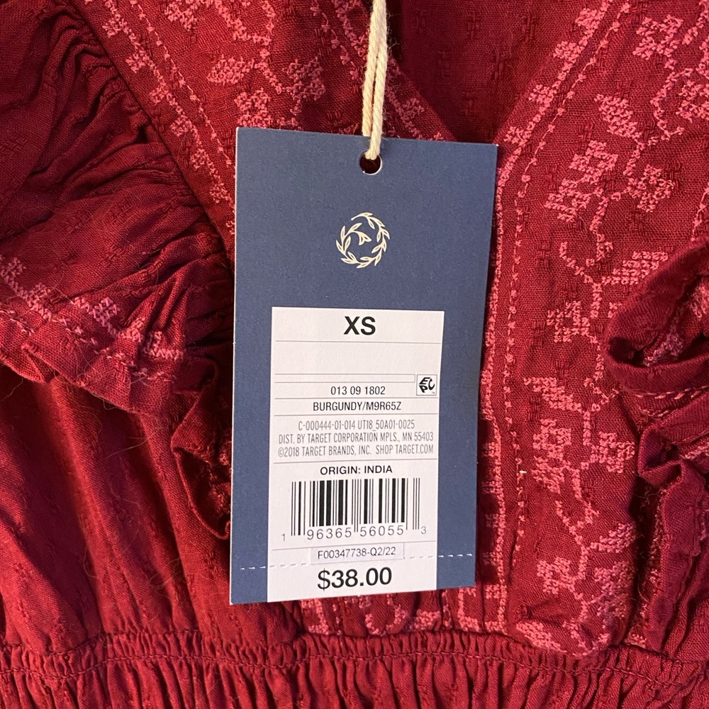 Elegant Red Ruffle Dress - Picture 3 of 4